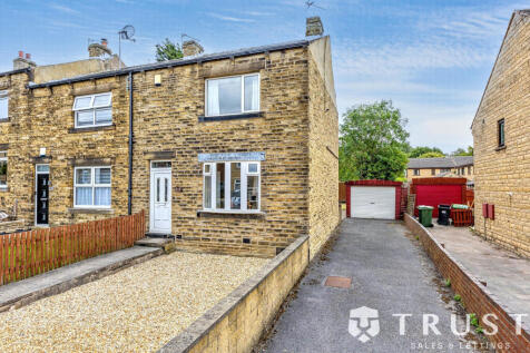 Moor End Lane, Dewsbury, Dewsbury, WF13 4PD