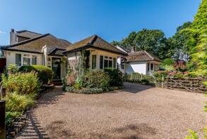 21, Mayfield Road, Hersham, Walton-on-thames KT12 5PL