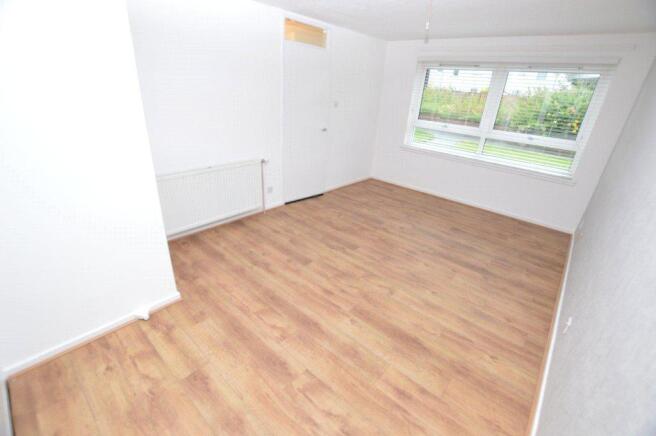 Lounge/Dining
