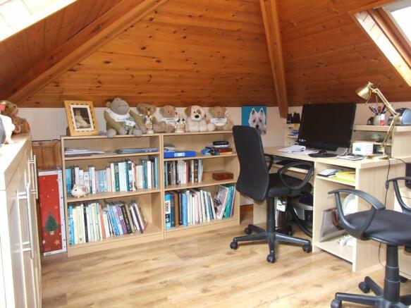 Photo 8