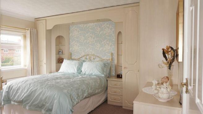 145a Rushgreen...