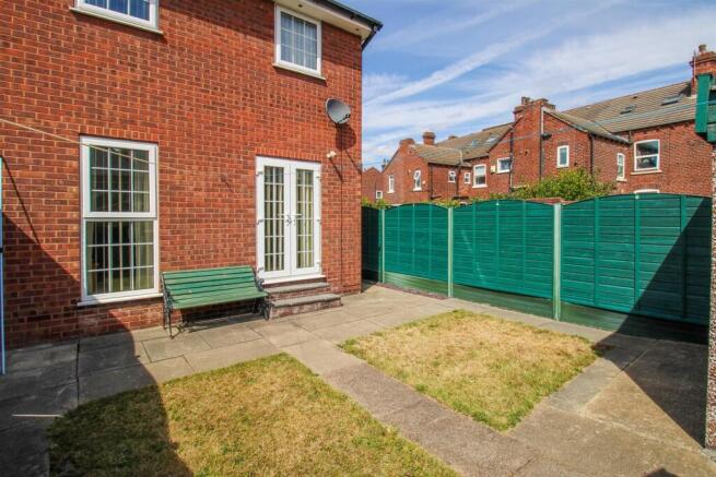 3 bed Town House for sale Image 10