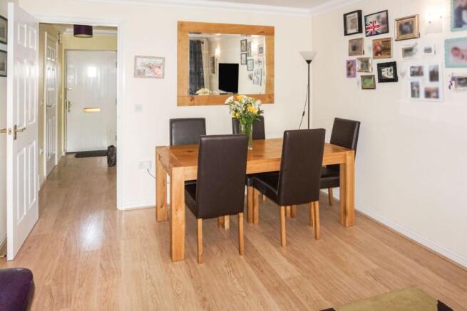 Lounge/Dining Room