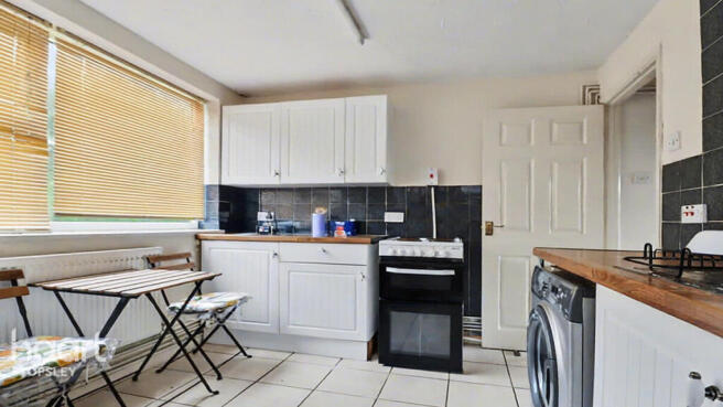 Brendon Avenue, Luton photo 4
