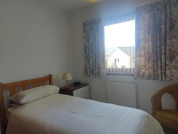 Bedroom, 25 Knockard Place, Pitlochry .jpg