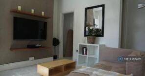 11, Whitegate Road, Newsome, Huddersfield HD4 6NJ