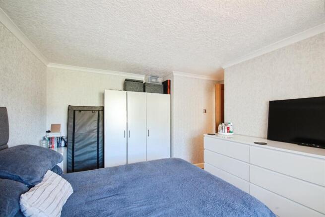 3 bed Semi-Detached for sale Image 12