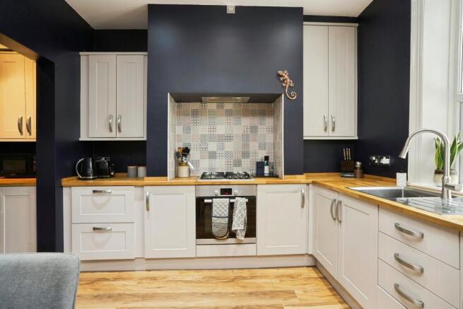 3 bed Terraced for sale Image 7