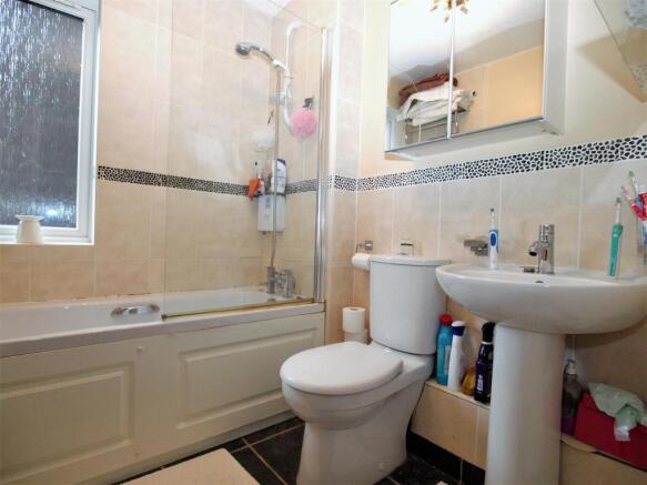 Bathroom.jpg