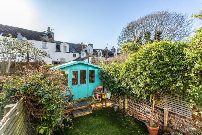 19 Shaftesbury Ro...