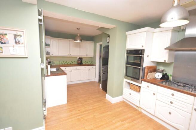 Kitchen/Dining