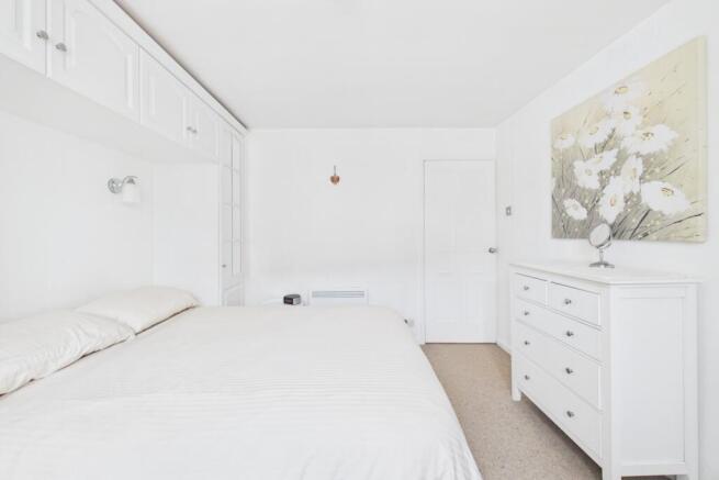 2 bed Ground Flat for sale Image 10