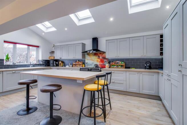 OPEN PLAN LIVING KITCHEN DINER