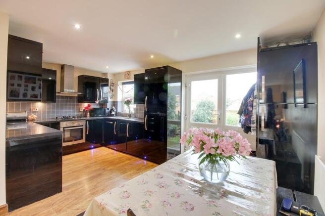 Kitchen/dining ar...