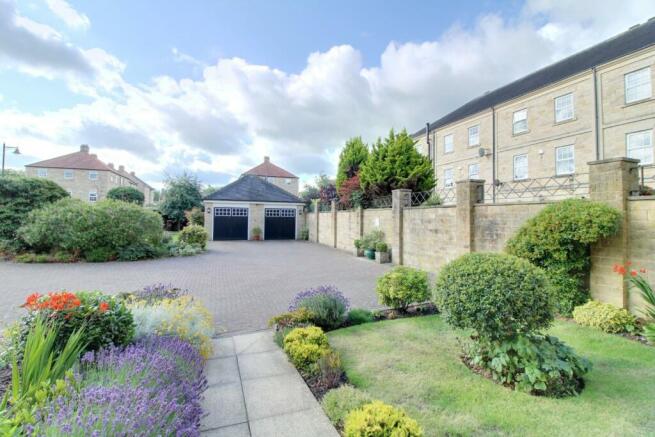 Driveway and Garage.jpg