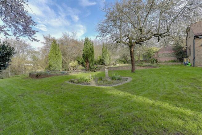 Garden 1.jpg