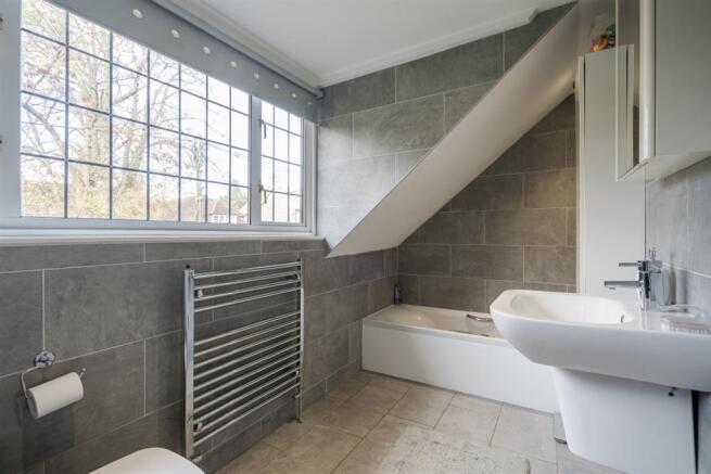 En-Suite Bathroom