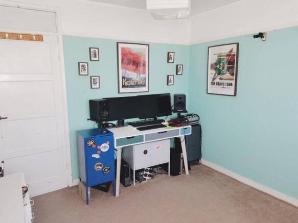 Photo 9