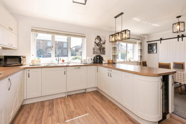 Kitchen/Dining Room