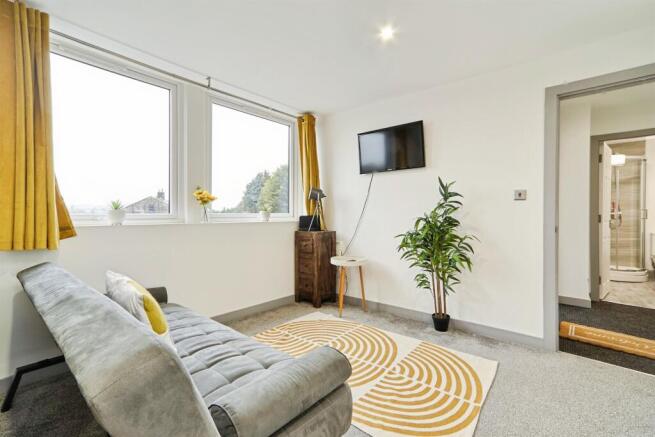 1 bed Apartment to rent Image 3