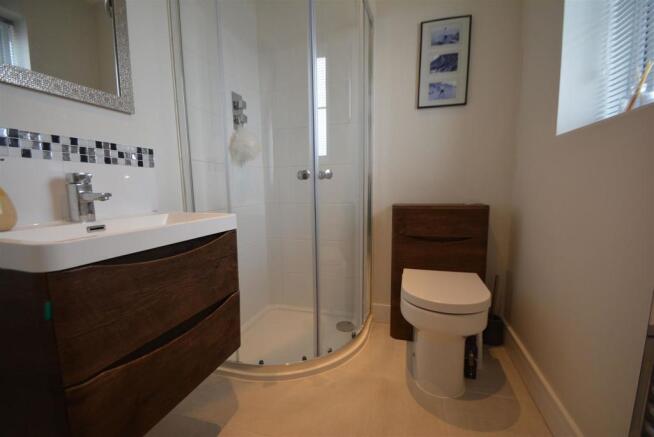eN SUITE.jpg