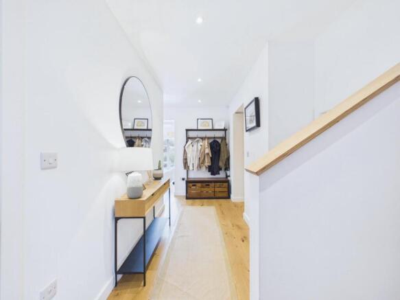 3 bed Penthouse for sale Image 12