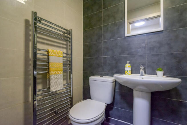 5 bed Flat to rent Image 7