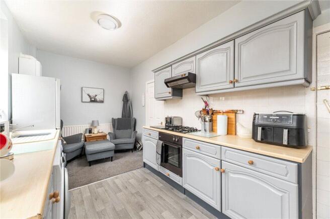 3 bed Terraced for sale Image 6
