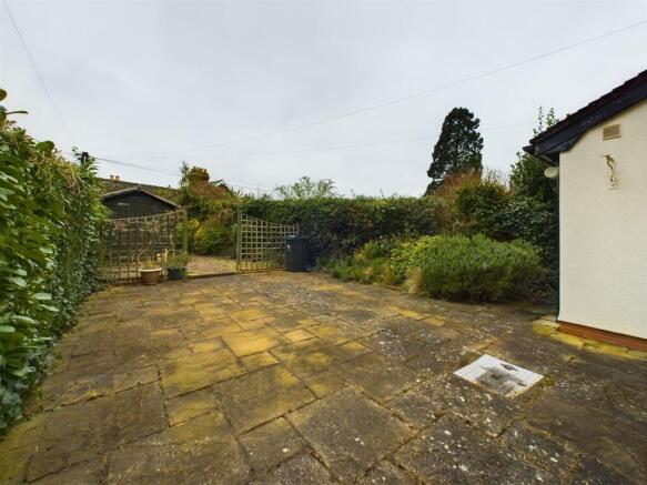 CAM02541G0-PR0110-STILL023.jpg