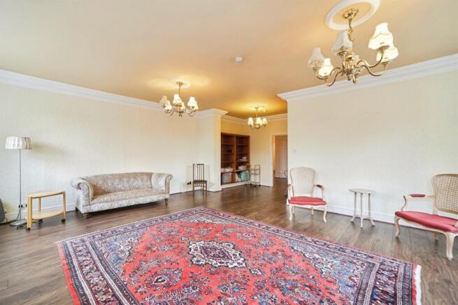 2 bed Apartment for sale Image 11