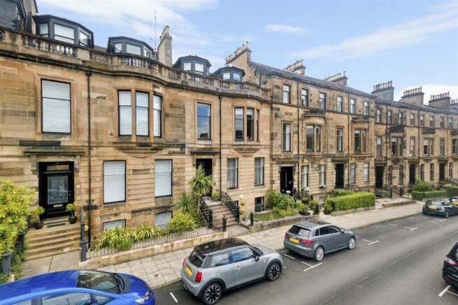 2-bed flat on First Floor, 16 Victoria Crescent Road, Dowanhill, G12 9DB, £340,000