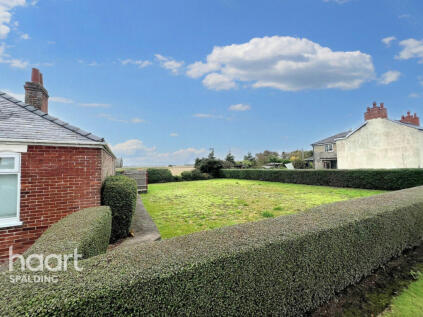 Marriots Gate, Lutton