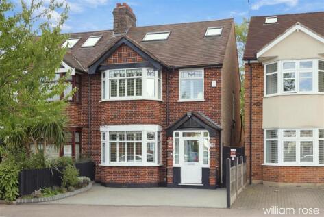 Gunners Grove, Chingford