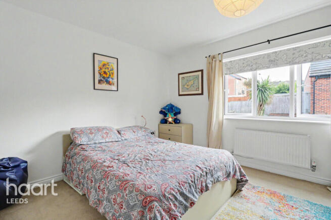 3 bed Town House for sale Image 12