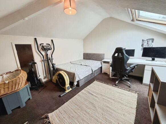 2 bed Bungalow for sale Image 11