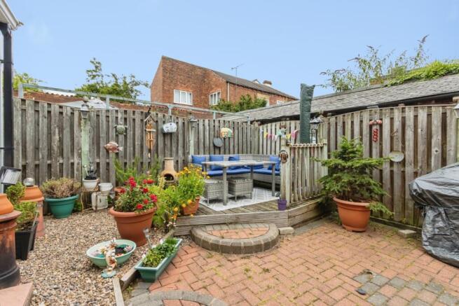 3 bed Terraced for sale Image 4