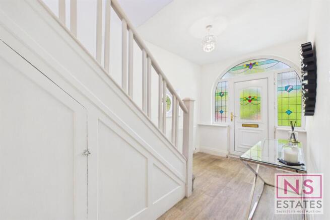 3 bed Semi-Detached for sale Image 5