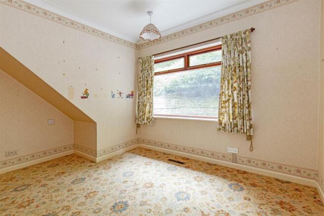 Bedroom 2-1.jpg