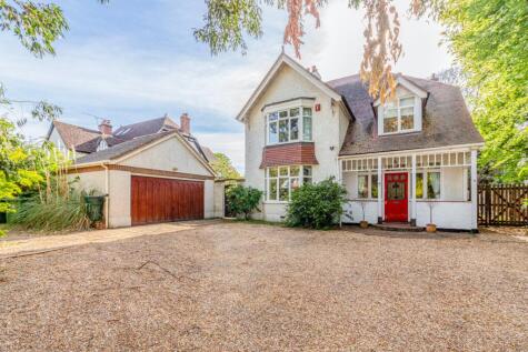 Aviary Road, Pyrford, Surrey, GU22