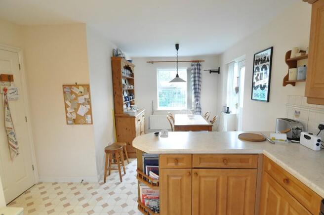 Kitchen & Breakfast Room