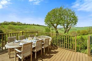 9, Priory View, Totnes TQ9 7HN