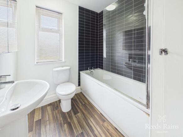 3 bed Semi-Detached for sale Image 9
