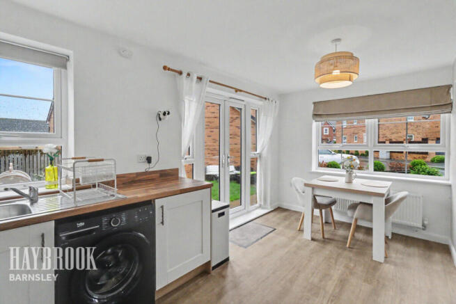 3 bed Detached for sale Image 8
