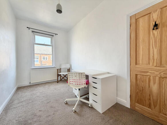 3 bed Terraced for sale Image 8