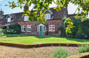 Good Ale Cottage, Grange Road, Pockthorpe, West Rudham PE31 8TD