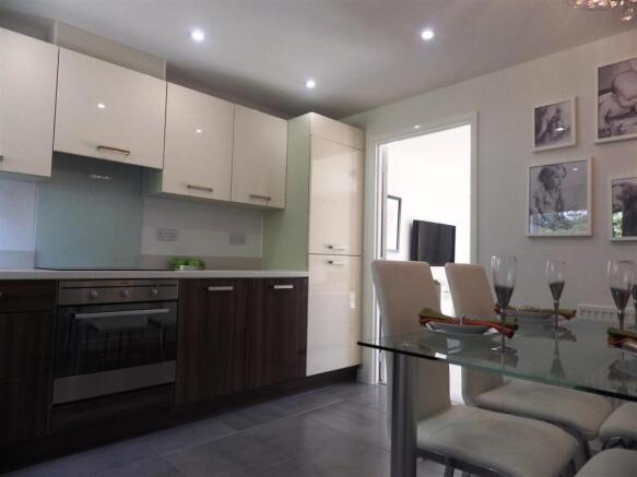 kitchen1.JPG