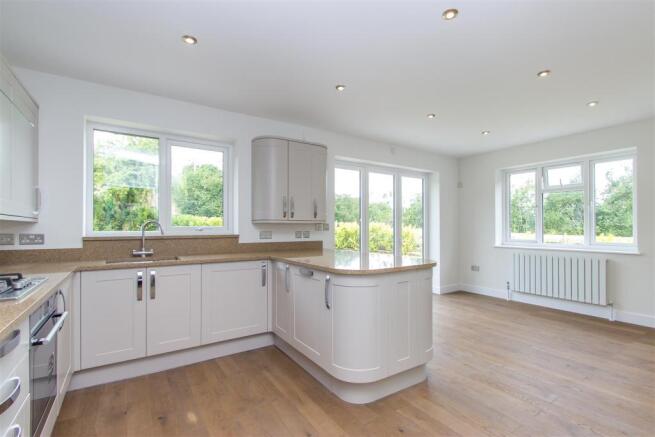 Kitchen Reception.jpg