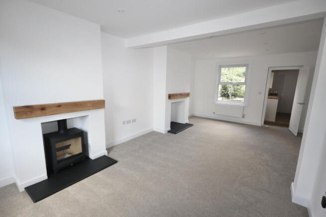 Sitting / dining room