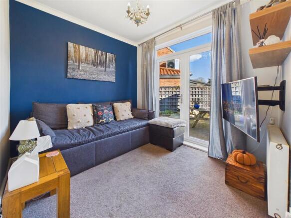 3 bed Semi-Detached for sale Image 8