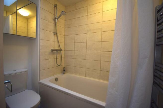 Bathroom.JPG